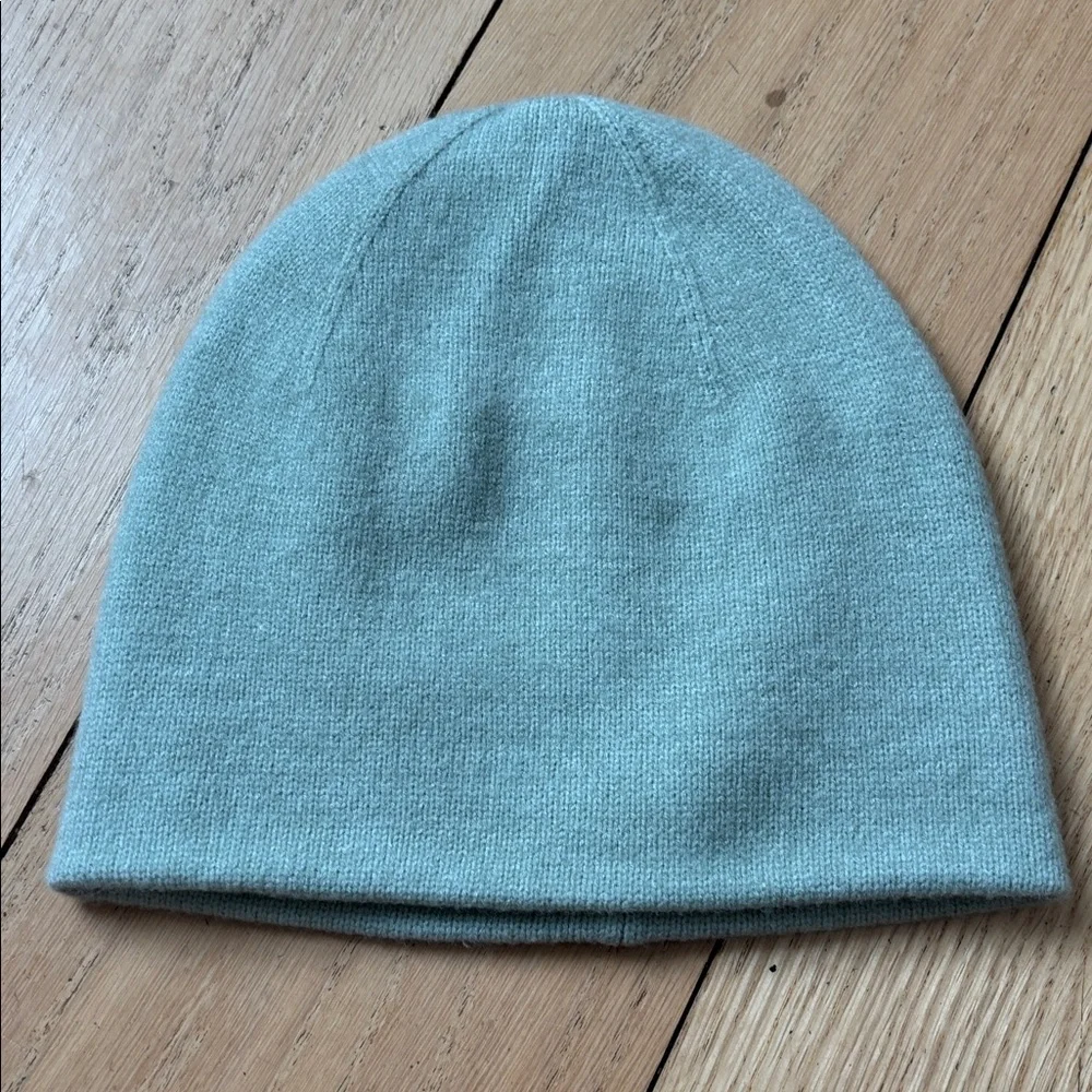 NWT Sage Green Cuddles Ribbed Beanie